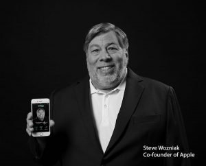 Business Insider ha recogido en el día de hoy las palabras que tuvo sobre el iPhone X la semana pasada en este un Foro en Estocolmo. En esta charla comparó una frustración personal en el mundo de los negocios con una faceta del iPhone X que no le termina de convence