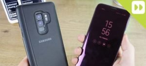 Después de la gran variedad de filtraciones sobre el Galaxy S9 y el Galaxy S9+ de Samsung, ahora sale a la luz un nuevo vídeo que nos muestran las fundas Clear View para para los próximos topes de gama del fabricante surcoreano. No hay lugar al error, ya que hablamos de MobileFun. Curiosamente, el vídeo en realidad aparece en el popular sitio de accesorios móviles, MobileFun, por lo que es más que probable que se traten de los productos ya finales y originales. Por supuesto, sin un anuncio oficial de Samsung, es difícil determinar la autenticidad de los detalles sobre los dos dispositivos. Sin embargo, las fundas oficiales parecen indicar y confirmar la forma, el tamaño y otras características de los próximos Galaxy S9.