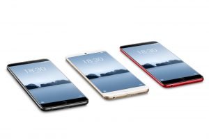 Regresando a los teléfonos que presentaría Meizu, el leak muestra que la serie de potenciaría con un procesador Qualcomm Snapdragon 845. El Meizu 16 regular tendría 6GB de RAM y variantes de 64GB o 128GB nativos, con una batería de 3,080mAh. Por su parte, el Meizu 16 Plus se ofrecería con los mencionados 8GB de RAM con 256GB nativos, aunque también habría una versión Pro más escueta en RAM; su batería sería de 3,800mAh. Las variantes del Meizu 16 también se diferenciarían por sus dimensiones: la primera llegaría con una pantalla de 5.6 pulgadas, mientras que la segunda subiría hasta las 6.1 pulgadas. Además, el modelo Plus podría contar con una configuración de cámara triple de 12MP + 12MP + 20MP, de acuerdo a la fuente. Por su parte, el regular tendría cámara doble trasera de 12MP + 20MP, y una cámara frontal de 20MP. Vale recordar que la presente es sólo información rumoreada y que Meizu no ha confirmado el desarrollo de la serie Meizu 16, que según se dice sería presentada hacia el mes de agosto. ¿Precios? El modelo regular con 64GB estaría en torno a los US$470, US$515 para la variante regular con 128GB nativos. Las ediciones Plus se venderían en torno a los US$580 para el que tiene 6GB de RAM, mientras que el avanzado equipo con 8GB de RAM ascendería a los US$625.