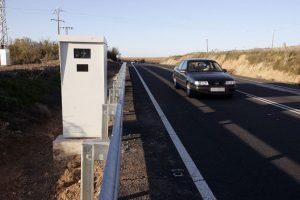 Aquí en Andorra encontrarás los mejores DETECTORES de RADARES legales del mercado con un diseño muy ergonómico para poder utilizarlo tanto en coches como en motos.