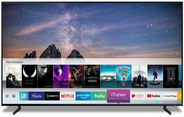 Presentados en la feria CES 2019, los Smart TV 2019 de Samsung marcan la próxima etapa en la evolución de los televisores inteligentes, ya que la pantalla se convierte en un centro de contenido y conectividad de dispositivos en el hogar. La línea de este año aprovecha las innovaciones de años anteriores, que incluyen la Universal Guide y One Remote Control, para proporcionar una experiencia enriquecida al hogar. Equipado con el nuevo Bixby, una plataforma de conversación basada en inteligencia artificial, los Smart TV 2019 mejoran su experiencia de contenido, mientras también amplían el alcance de la vida conectada. A continuación se presentan tres desarrollos clave para los Smart TV 2019 de la multinacional que cambiarán su forma de pensar acerca del contenido y la conectividad en el hogar: 1.Alianzas más sólidas, aún más contenido Samsung amplió sus alianzas para proporcionar una mayor variedad de contenido a los espectadores. Desde transmisión Over The Top (OTT), TV en vivo hasta canales gratuitos y medios de estilo de vida. Actualmente, hay una amplia gama de contenido y servicios disponibles para elegir. Además, en marzo de este año entrará en vigor una alianza histórica con Apple, que permitirá que dispositivos con iOS, como el iPhone, el iPad y equipos Mac, transmitan directamente a los Smart TV de Samsung a través de Airplay 2, sin necesidad de Apple TV ni de una conexión adicional. Los usuarios de Samsung en más de 100 países tendrán acceso exclusivo a la nueva aplicación Tunes Movies and TV Shows de Apple en los televisores Samsung cuando sea lanzada. 2.Una búsqueda más inteligente de contenido Con una biblioteca tan amplia de contenido, a veces puede necesitar un poco de ayuda para encontrar lo que quiere ver, cuando quiere verlo. Los Smart TV 2019 están equipados con una guía universal (Universal Guide) avanzada que analiza las preferencias y la manera de ver contenido del usuario para ofrecer sugerencias personalizadas. El nuevo Bixby es una plataforma de inteligencia artificial (IA) que hace preguntas intuitivas, fomentando conversaciones secuenciales para comprender mejor qué piensan los usuarios. Así como las personas se conocen mejor a través de cada conversación que tienen, el nuevo Bixby aprende más sobre las preferencias de cada usuario a partir de cada interacción, por lo que la plataforma de IA puede hacer sugerencias informadas sobre qué ver. De igual forma, el asistente inteligente, Bixby de los nuevos Smart TV también tiene más alcance y puede escuchar voces desde una distancia mayor, por lo que ya no necesita presionar el botón del altavoz del control remoto para hablar con el asistente inteligente. 3.Conectividad perfecta en todo el hogar Los Smart TV 2019 pueden actuar como un centro para el hogar, lo que le permite controlar varios dispositivos en toda la casa con el panel de control SmartThings. SmartThings conecta y controla los dispositivos en el hogar de manera fluida, creando un ecosistema completo. Los usuarios podrán crear automatizaciones para controlar dispositivos o crear una “escena” siempre que se cumplan ciertas condiciones, como una hora del día, el estado del dispositivo o la ubicación de los miembros de la familia. Por ejemplo: el aire acondicionado puede apagarse automáticamente cuando se detectan ventanas abiertas, o un smartphone puede encender las luces de su casa cuando su GPS indica que está cerca. Así mismo, los nuevos Smart TV de Samsung pueden reforzar los sistemas de seguridad del hogar. Mientras las pantallas más pequeñas solo pueden mostrar la señal de alimentación de una cámara de CCTV a la vez, los Smart TV tienen pantallas más grandes que pueden mostrar simultáneamente imágenes de varias cámaras, lo que brinda a los usuarios una visión más completa de su ambiente de seguridad. Otro desarrollo clave de estos televisores es el control de acceso remoto para dispositivos periféricos. El acceso remoto puede proporcionar a los usuarios control inalámbrico sobre las PC, notebooks, tablets y smartphones conectados, lo que les permite acceder de forma remota a sus programas y aplicaciones en una pantalla de TV más grande. Gracias a su ecosistema abierto, los Smart TV 2019 pueden interactuar perfectamente con Alexa de Amazon y con Google Assistant. Los usuarios pueden navegar por una serie de operaciones simples como encender o apagar el dispositivo, controlar el volumen y cambiar de canal con su asistente de voz preexistente.