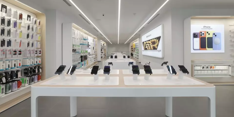 ¿Dónde es más barato un iPhone? Si vives en Cataluña, o cerca, puede que Andorra sea un lugar interesante, ¿verdad? Pues bien, los impuestos son mucho menores 4,5 %, saben lo que ocurre con este tipo de productos, e incluso tiendas como K-Tuin, la cual solo se ubica en España, es el único distribuidor a nivel mundial aceptado por Apple y garantizado por Apple, tiene una tienda allí, con unos precios mucho más económicos.
